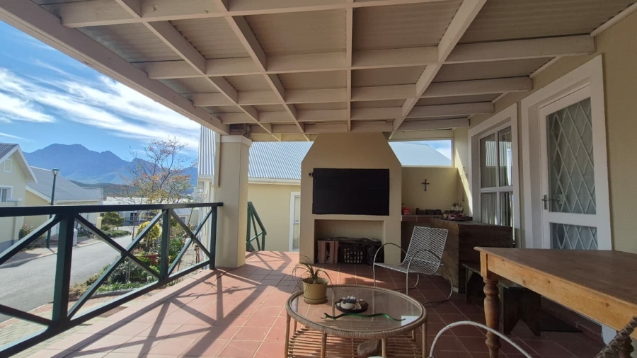 4 Bedroom Property for Sale in Langerug Western Cape